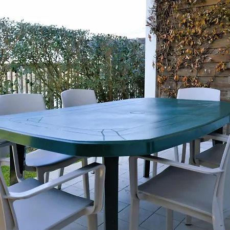 Appt F2 De Plain-pied Avec Terrasse - 2 Etoiles Apartment